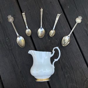 Royal Albert bone China val d’or tea milk cup